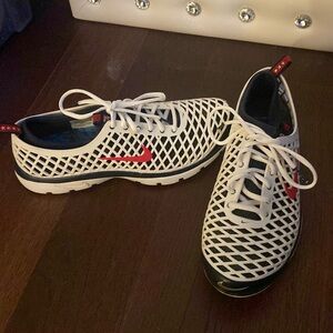 Limited edition Olympic USA Team men’s 10.5 Nike shoes.